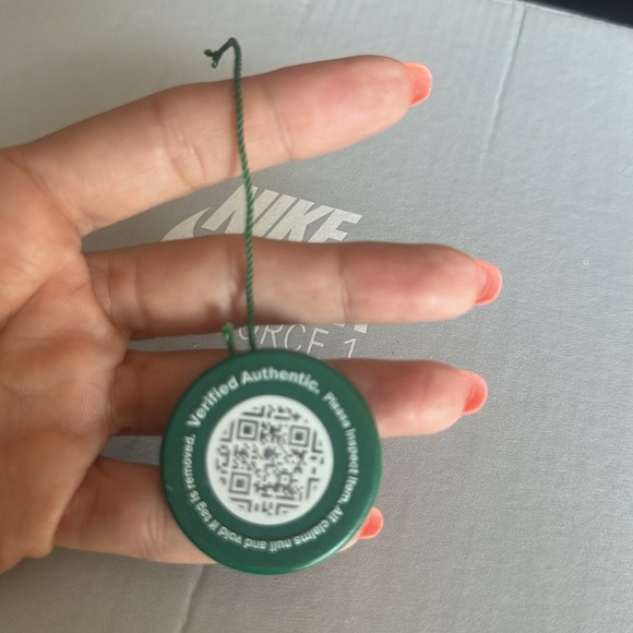 Nike Black and Pink Air Force One interchangeable Low-Top Sneakers - Picture 10 of 10